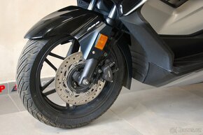 Honda Forza 300 ABS - původ ČR, 1.maj, 24 990 km - 17