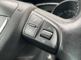 Škoda Superb 1,6 TDi  combi II GreenLine (2012) - 17