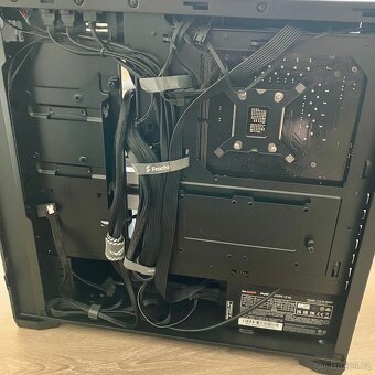 PC FractalDesign RTX3090 32GB DDR4 i5-14500 - 17