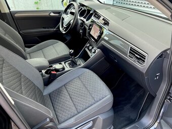 VW Touran 1.6 TDI, r.v. 2018 – perfektní stav, 7 míst - 17