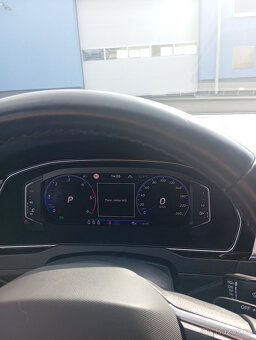 VW PASSAT B8 RLINE MATRIX, ACC,NAVI,KAMERA,TAŽNÉ,atd - 17