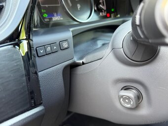 Lexus ES 300h 9/2023 - 17