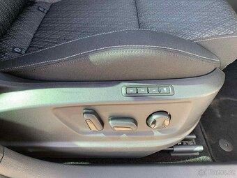 Škoda Karoq 2.0 TDi 110 kW/Style Plus/DSG/4×4/Tažné/Záruka - 17