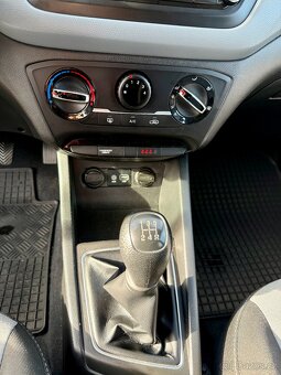 Hyundai i20 1.2 – klima, tempomat, servisní histórie - 17