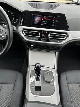 BMW 330i G20, xDrive, 8G-ZF, 1.maj, 2021, ČR - 17