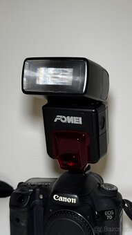 Prodám set Canon 7D + 4 objektivy + batterygrip + blesk - 17