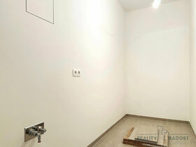 Prodej nového bytu 2+kk 57,8 m2 v Praze 9 – Hloubětín, s bal - 17