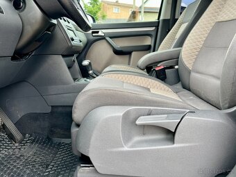 VW Touran Cross 1.4 TSI 125 kW DSG Servis,Stav - 17