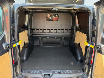 Ford Transit Custom 2.2TDCi 92kW,6míst,po servisu - 17