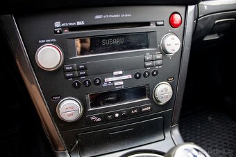 Subaru Legacy 2009 - 17
