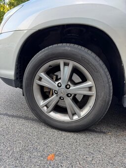 Lexus RX400h hybrid - 17