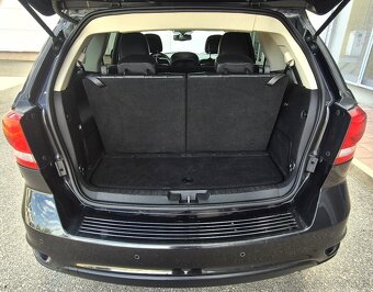 FIAT FREEMONT 2.0JTDM MANUÁL 7 MÍST VÝHŘEV SEDADEL ALU 19´´ - 17