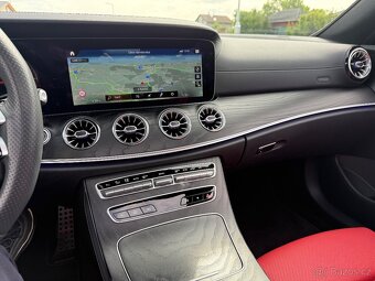E 220d 4-MATIC KUPE,AMG PAKET,2024,26.000km,ZARUKA,JAKO NOVE - 17