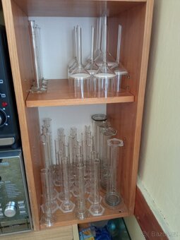 Velká sada laboratorního skla - 17