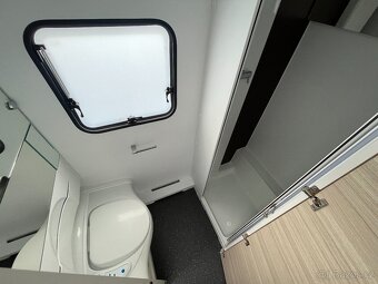 Karavan Adria Altea 552PK, předstan Isabella - 17