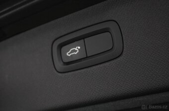 Volvo XC90 XC 90 D5 235k Drive-E R-Design AWD A/T - 17