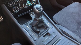 Superb SPORTLINE Dragon 1.5 TSI 110kW 1.maj-PANO-TZ-ČR-DPH - 17