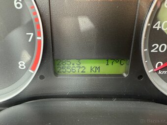 Ford Focus 1.6i, 74kw Ghia výbava - 17
