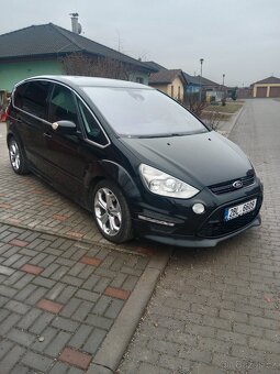 Ford S-Max - 17