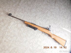 Vojenská vzduchovka vzor 47 - 17