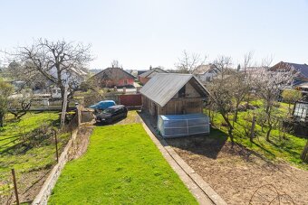 Rodinný dům 6+1 s garáží a zahradou, Věrovany, okr. Olomouc - 17