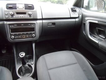 Škoda Fabia 1.6 TDI 55 KW Aut Klima,Koupeno v ČR R.V.10/2012 - 17