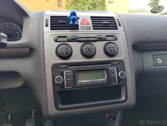 Volkswagen Touran COMFORT 1,4 TSI /103kW SERVIS - 17