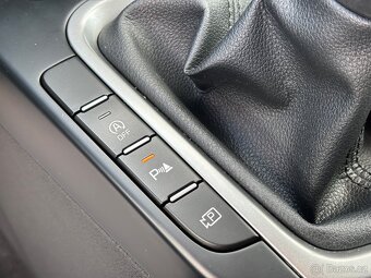 Kia Ceed SW 1.5 T-GDI, TOP, ČR, 1. majitel - 17
