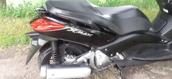 Yamaha xmax 250 (2011) - 17