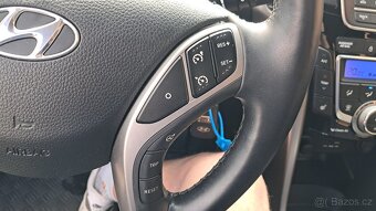 Hyundai i30, 1.6i / najeto 56 000 km ČR - 17
