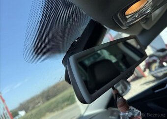 Volkswagen Passat 2,0 TDI HIGHLINE TAŽNÉ XENONY nafta - 17