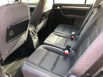 Volkswagen Touran 2.0 TDi BKD 103kw facelift - 17