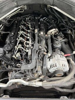 Komplet na díly x5 e70 LCI 180kW - 17