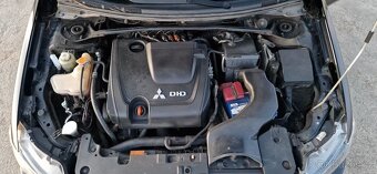 Mitsubishi Lancer 2.0 hatchback - 17