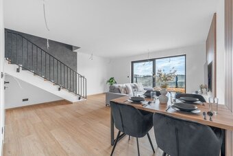 Prodej rodinného domu 94 m², pozemek 200 m² Prodáno - 17