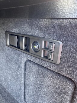 BMW iX xDrive50 - 17