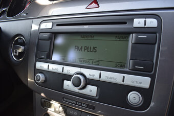 VW Passat B6 1.9TDI BMT 77kW, DIGIKLIMA, Navi, záruka KM - 17
