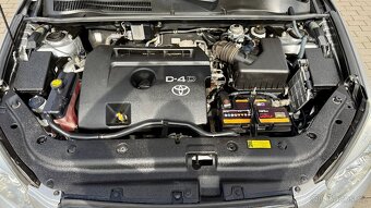 Toyota RAV4 //2.2D-4D//100kW//4X4//EXECUTIVE//1.MAJ// - 17