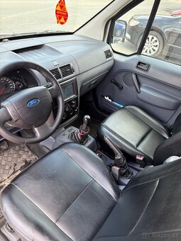Ford Transit Connect - 17