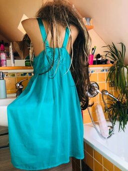 saty# spolecenske# hostnasvatbu# smaragdove#tehotenske#M/L - 17