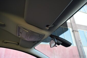 Ford Mondeo 2.0i/2010/MANUÁL/TAŽNÉ/AUT-AC/ - 17