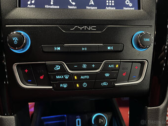 Ford Mondeo Turnier 2.0 ECB 4WD ST-Line 140 kW(190 koní)2019 - 17