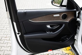 Mercedes-Benz E 220d 4MATIC All Terrain - 17