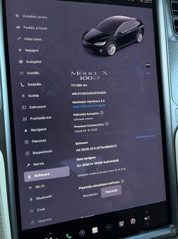 TESLA Model X 100d - 17