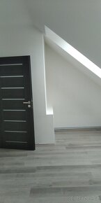 BYT 3+KK, 92m2 (v rodinném domě o třech bytových jednotkách) - 17