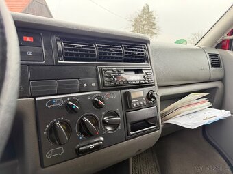 VW Caravelle T4 2.0i (1998) 9mist (raritní kus) - 17