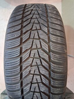 Zimní pneu 235/55/17 orig sada Ford Kuga - 17