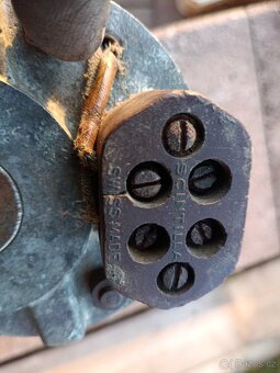 Avog motůrek stěračů - 17