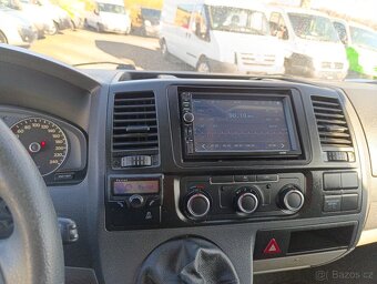 Volkswagen Transporter T5 2.0 TDi  tažné 2x b.dveře - 17