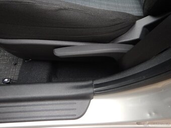 Kia Cee´d 1.4 16V, KLIMA, ČR - 17